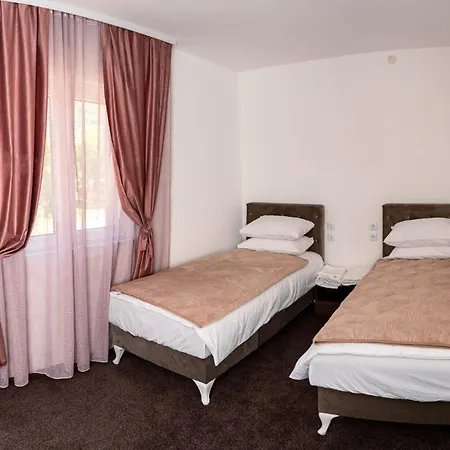 Palma - With Free Parking Apartment Mostar