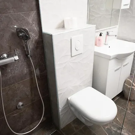 Palma - With Free Parking Apartment Mostar